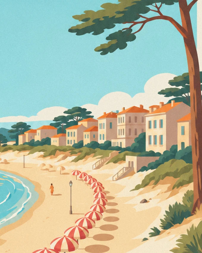 Les villas aux toits orange derrière les pins, et la file de parasols rouges qui descend vers l'eau