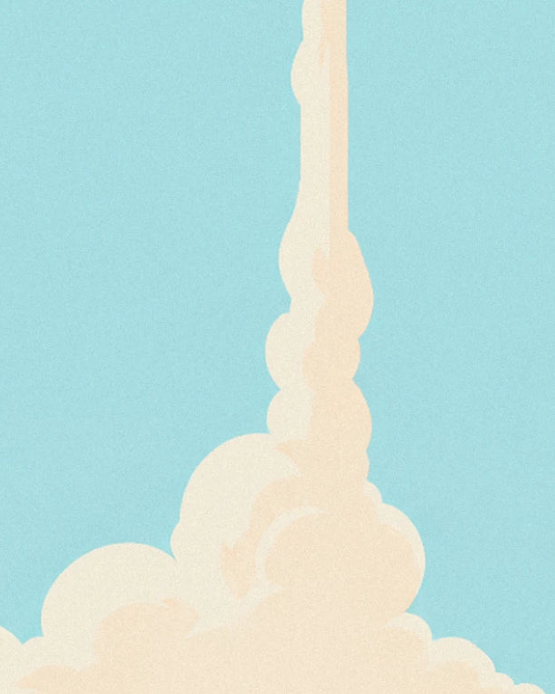 Un panache de nuages crème qui s'élève dans un ciel bleu clair