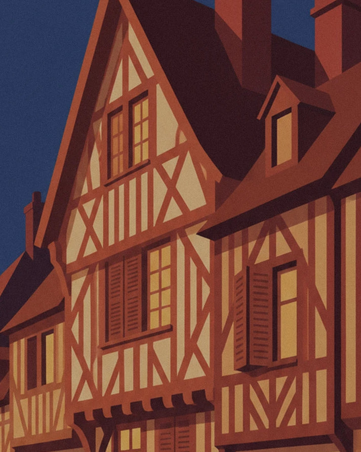 Façades à pans de bois croisés, fenêtres éclairées et lucarne sous les toits bruns