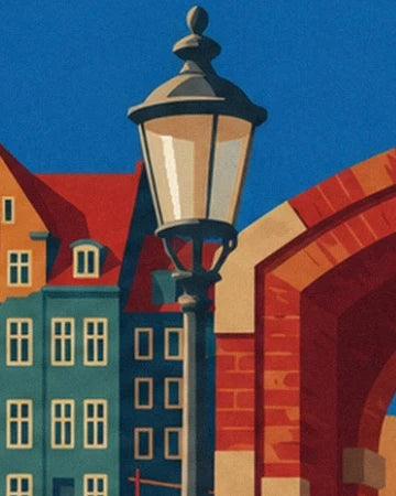 Un réverbère ancien devant les façades colorées et une arche de briques rouges de Nyhavn