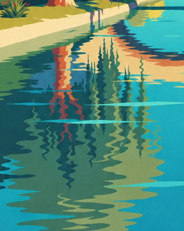 Les reflets ondulés du saule et de la berge dans l'eau turquoise de la rivière