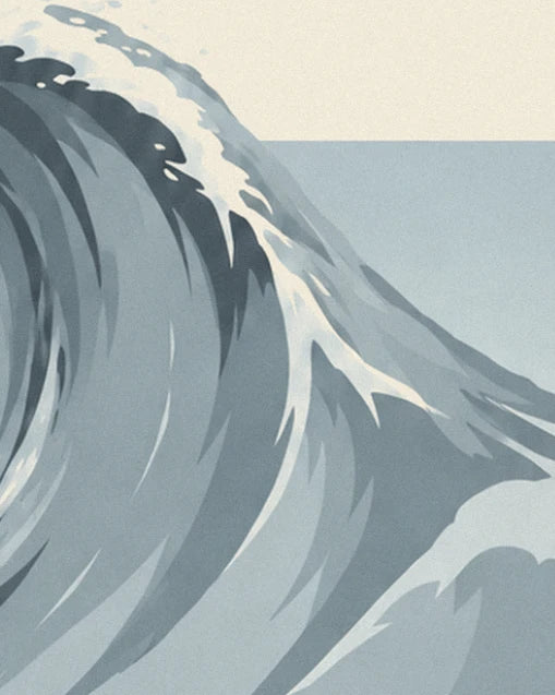 La crête d'une énorme vague qui se creuse, avec son écume blanche et l'horizon crème