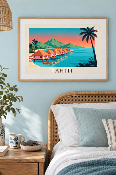 Plakat bungalowy na palach na Tahiti o zachodzie słońca: w ramie na ścianie