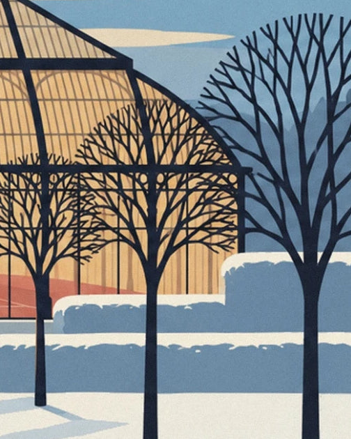 Les arbres nus devant la verrière dorée et les haies enneigées aux ombres bleutées