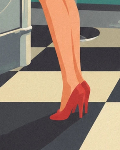 Les escarpins rouges de la femme sur le sol à damier noir et crème