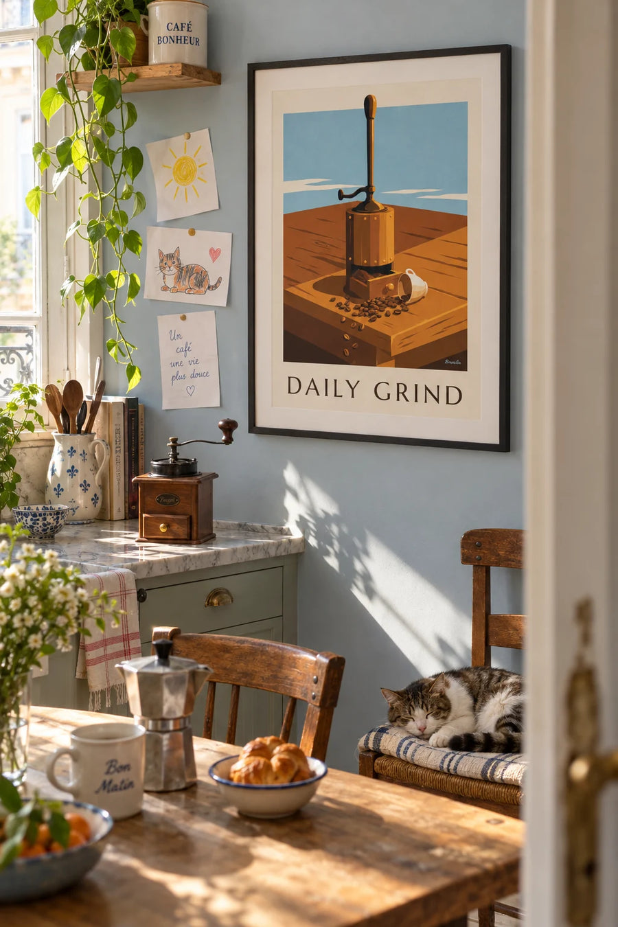 Affiche moulin à café en bois et grains de café : encadrée au mur