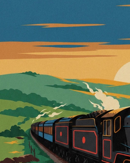 Le train dans une courbe entre les collines vertes, sous un ciel bleu et orangé