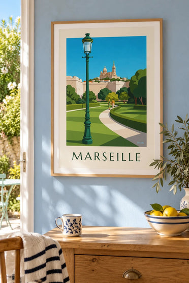 Plakat Notre-Dame-de-la-Garde widzianej z Pharo : w ramie na ścianie