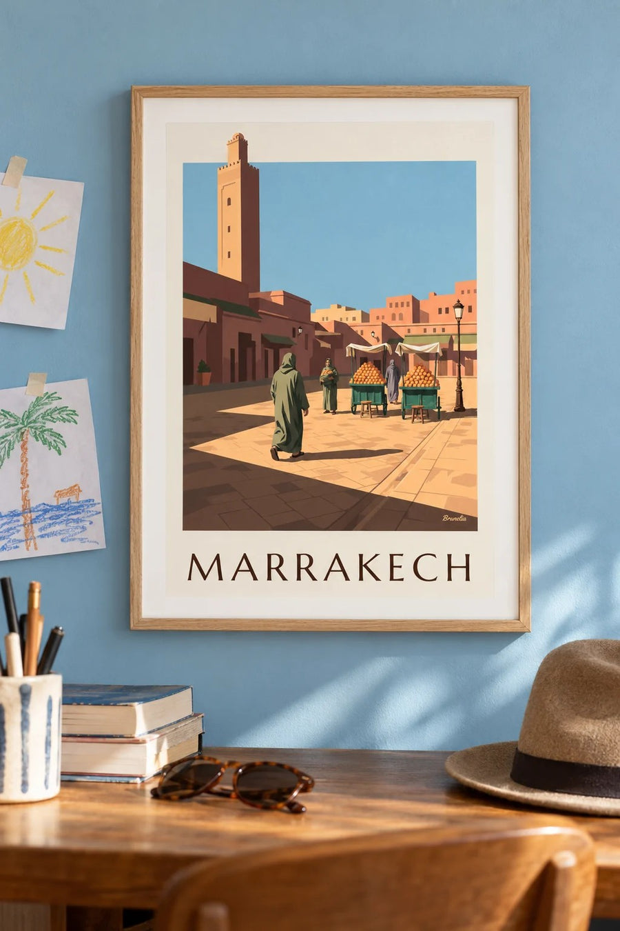 Plakat Dżamaa al-Fina w Marrakeszu, stragany z pomarańczami : w ramie na ścianie