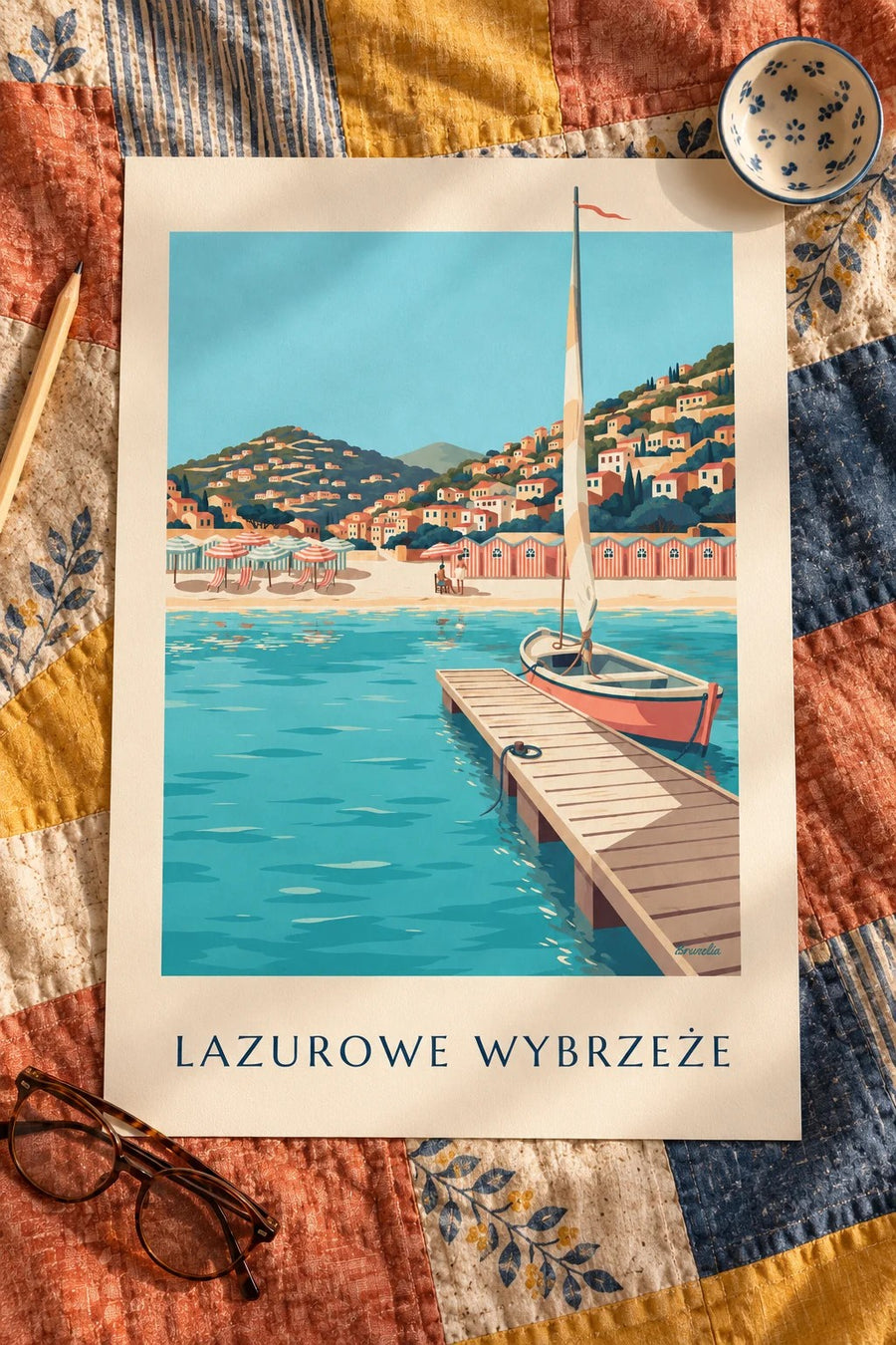 Plakat pasiaste kabiny plażowe i pomost na Lazurowym Wybrzeżu: oparty na stole