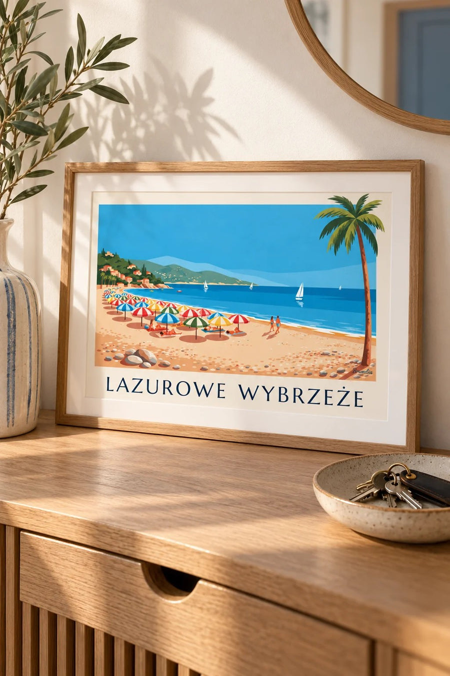 Plakat kolorowe parasole na kamienistej plaży Lazurowego Wybrzeża: mały format A4 w ramce