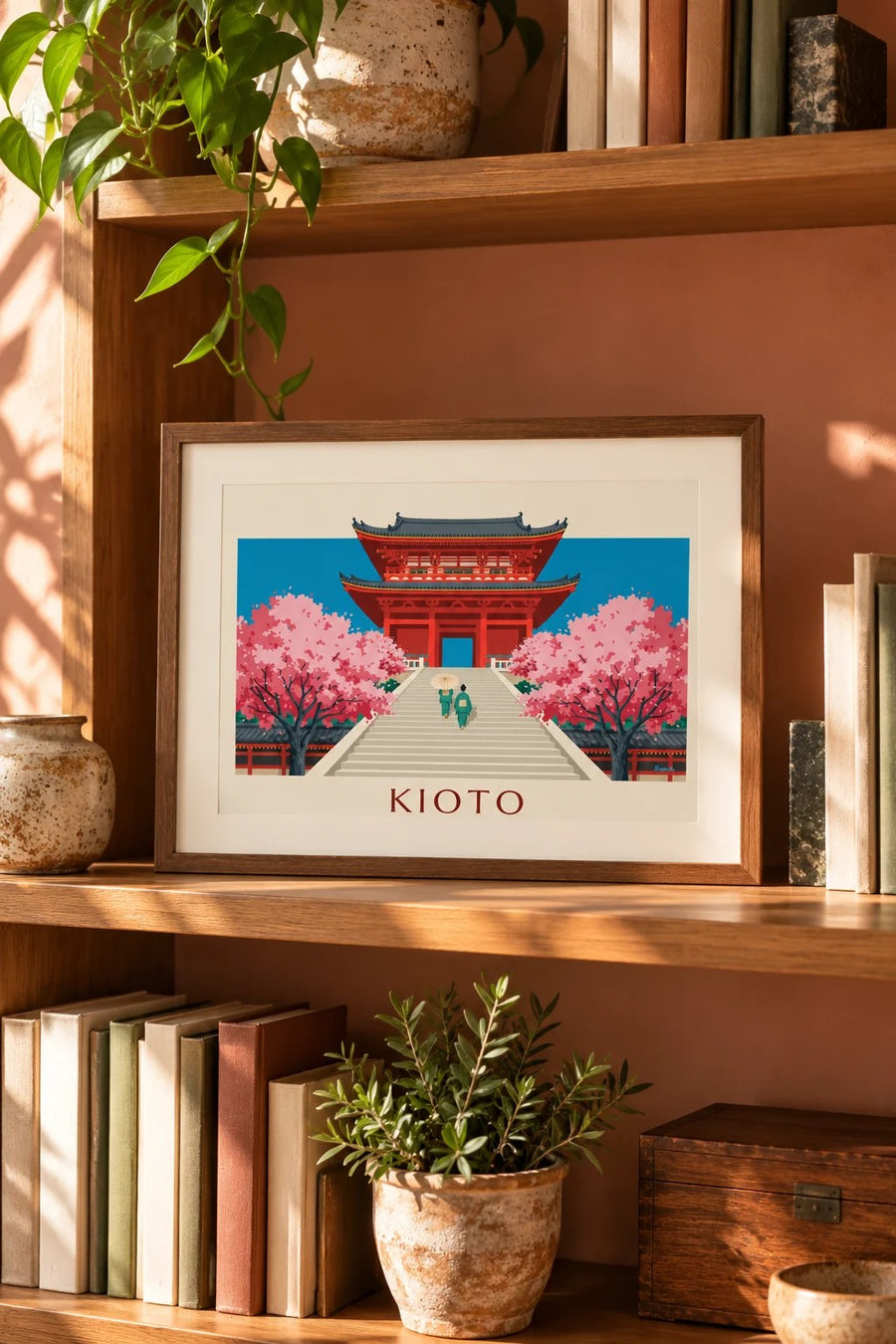Plakat cynobrowa brama Kiyomizu-dera i wiśnie w Kioto: mały format A4 w ramie