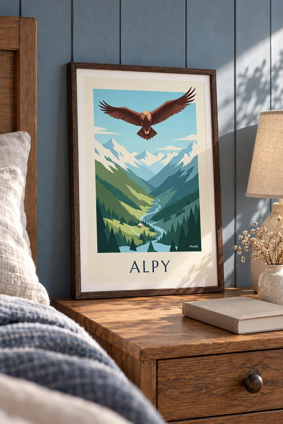 Plakat orzeł przedni nad doliną w Alpach: mały format A4 w ramce