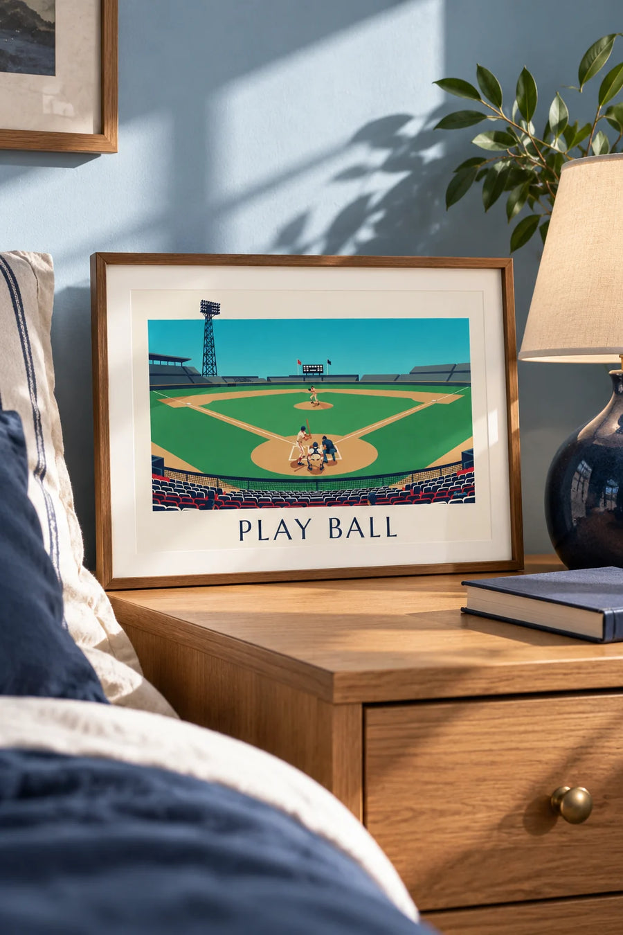 Plakat z meczem baseballu widzianym z trybun w popołudniowym słońcu, mały format A4 w ramce