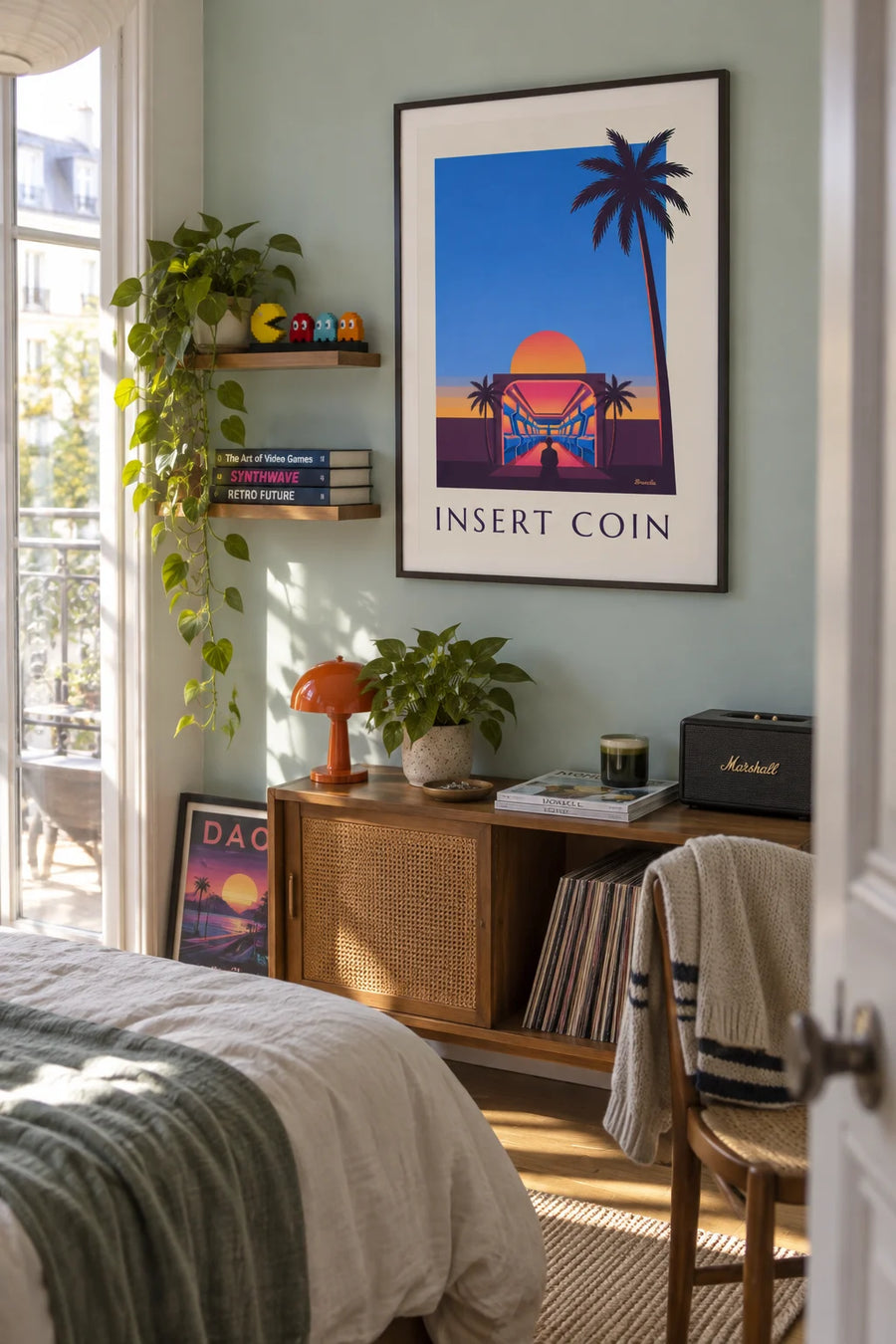 Affiche salle d'arcade, néons et soleil couchant : encadrée au mur