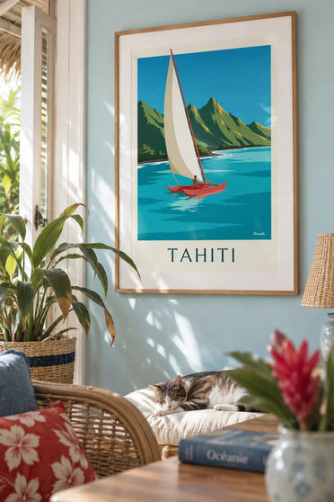 Plakat góry Tahiti i żaglowa piroga na lagunie: w ramie na ścianie