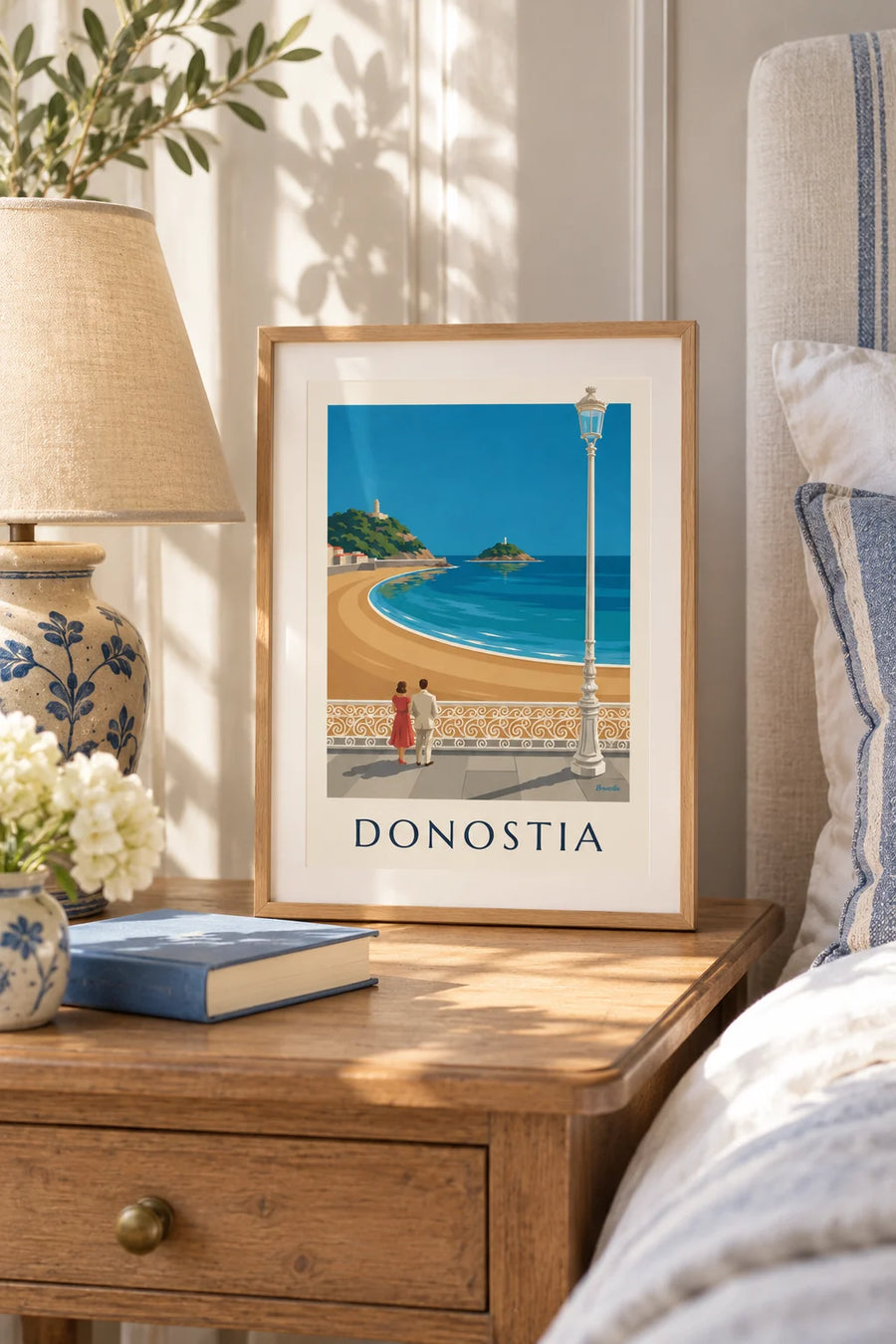 Plakat z plażą La Concha w San Sebastián: mały format A4 w ramie