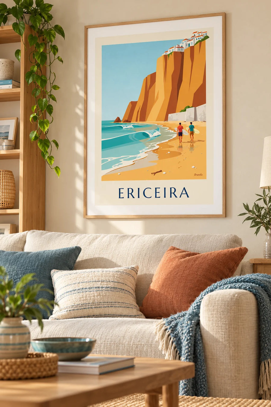 Plakat surferzy u stóp klifów w Ericeira : w ramie na ścianie